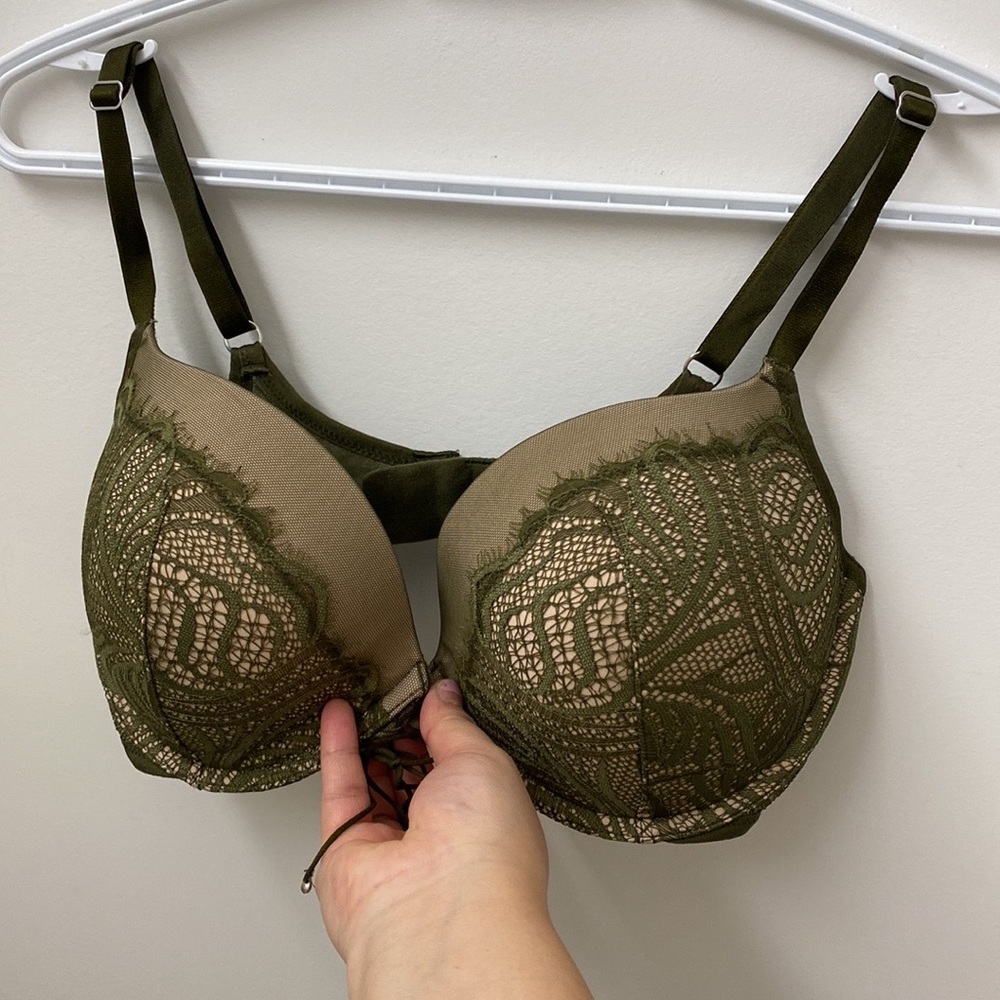 Victoria's secret very sexy push up bra